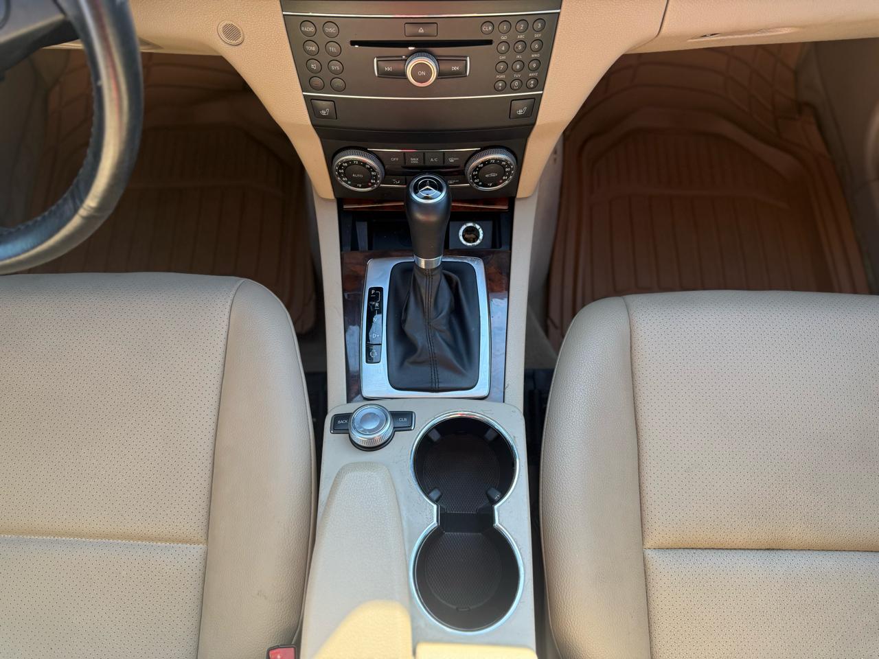 Mercedes-Benz GLK-Class  2011