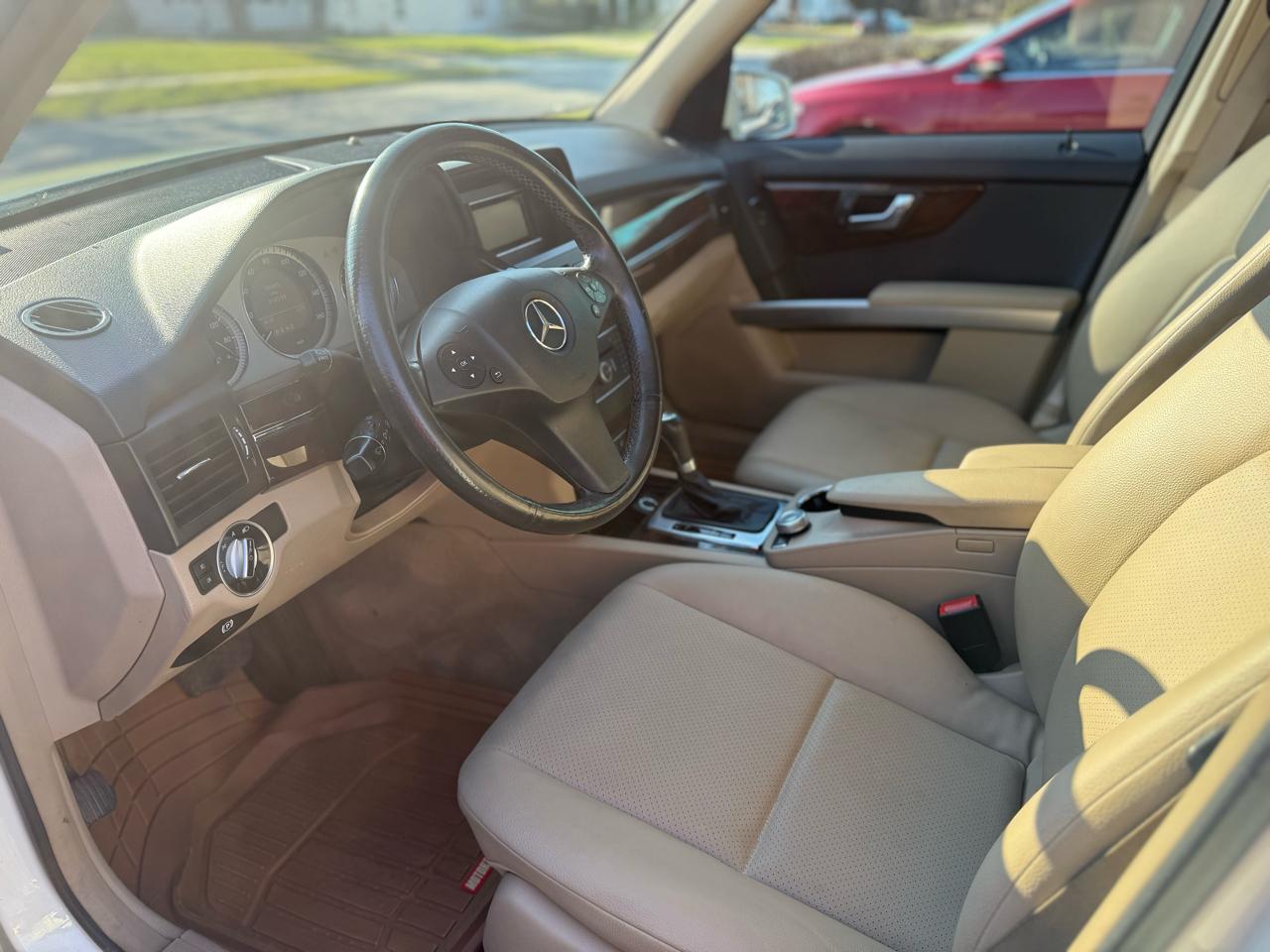 Mercedes-Benz GLK-Class  2011