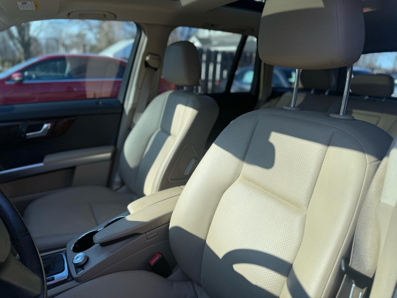 Mercedes-Benz GLK-Class  2011