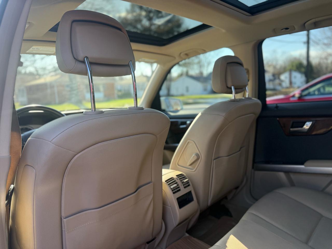 Mercedes-Benz GLK-Class  2011