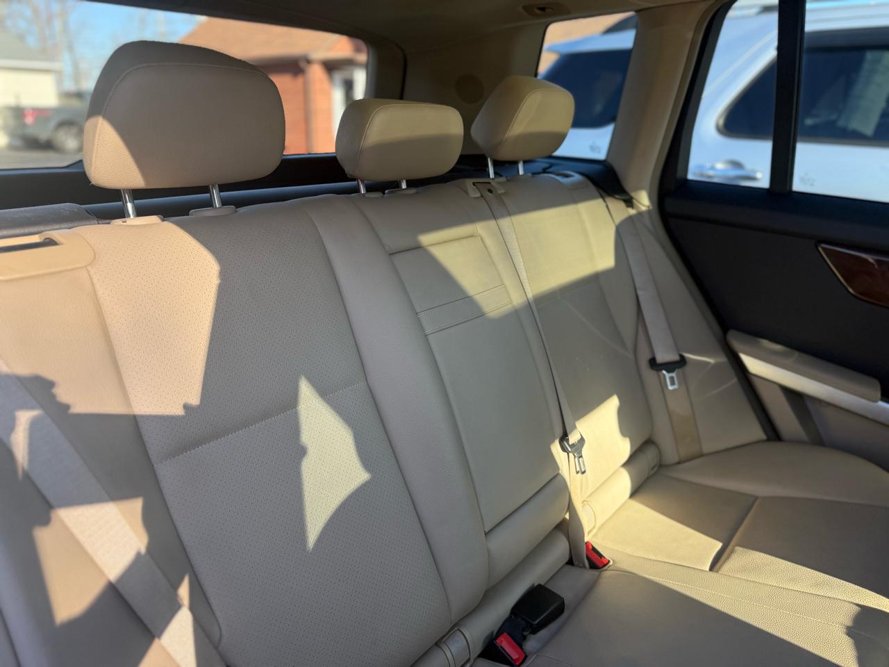 Mercedes-Benz GLK-Class  2011