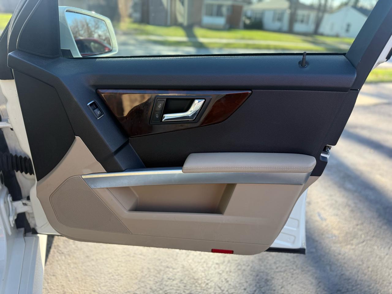 Mercedes-Benz GLK-Class  2011