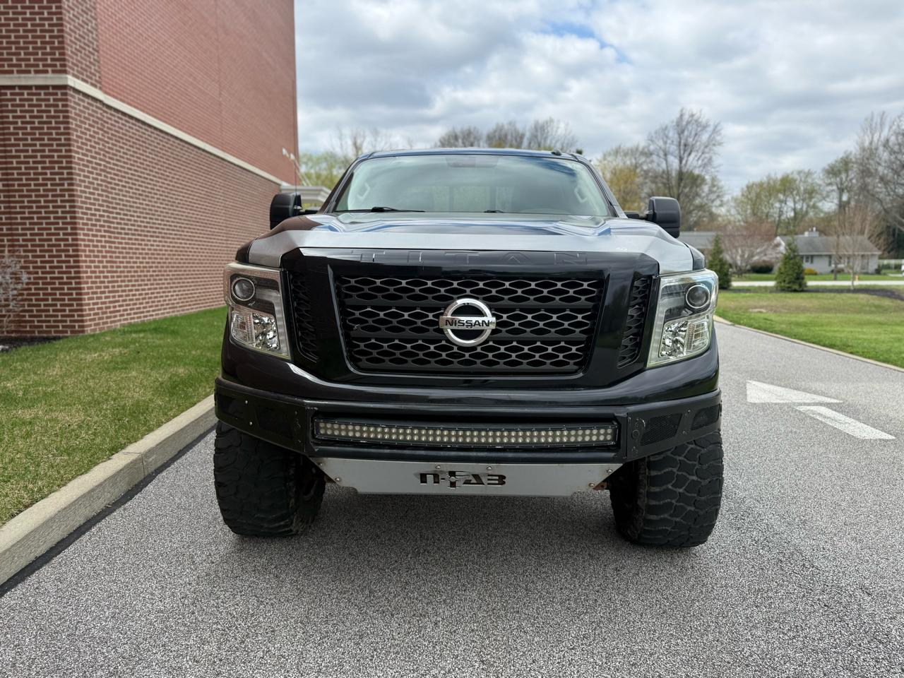 Nissan Titan XD  2017