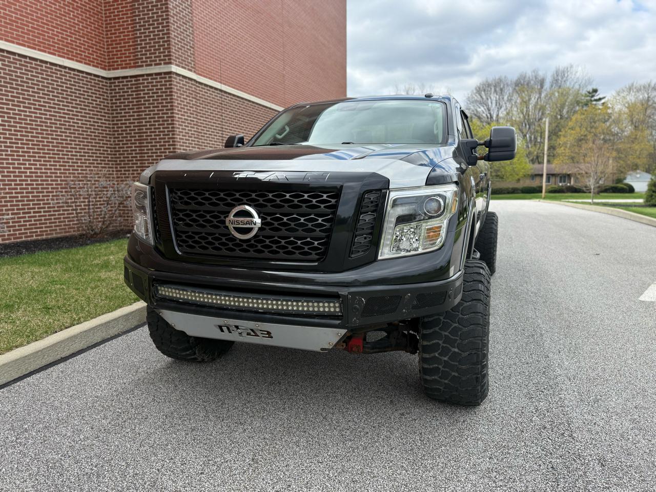 Nissan Titan XD  2017