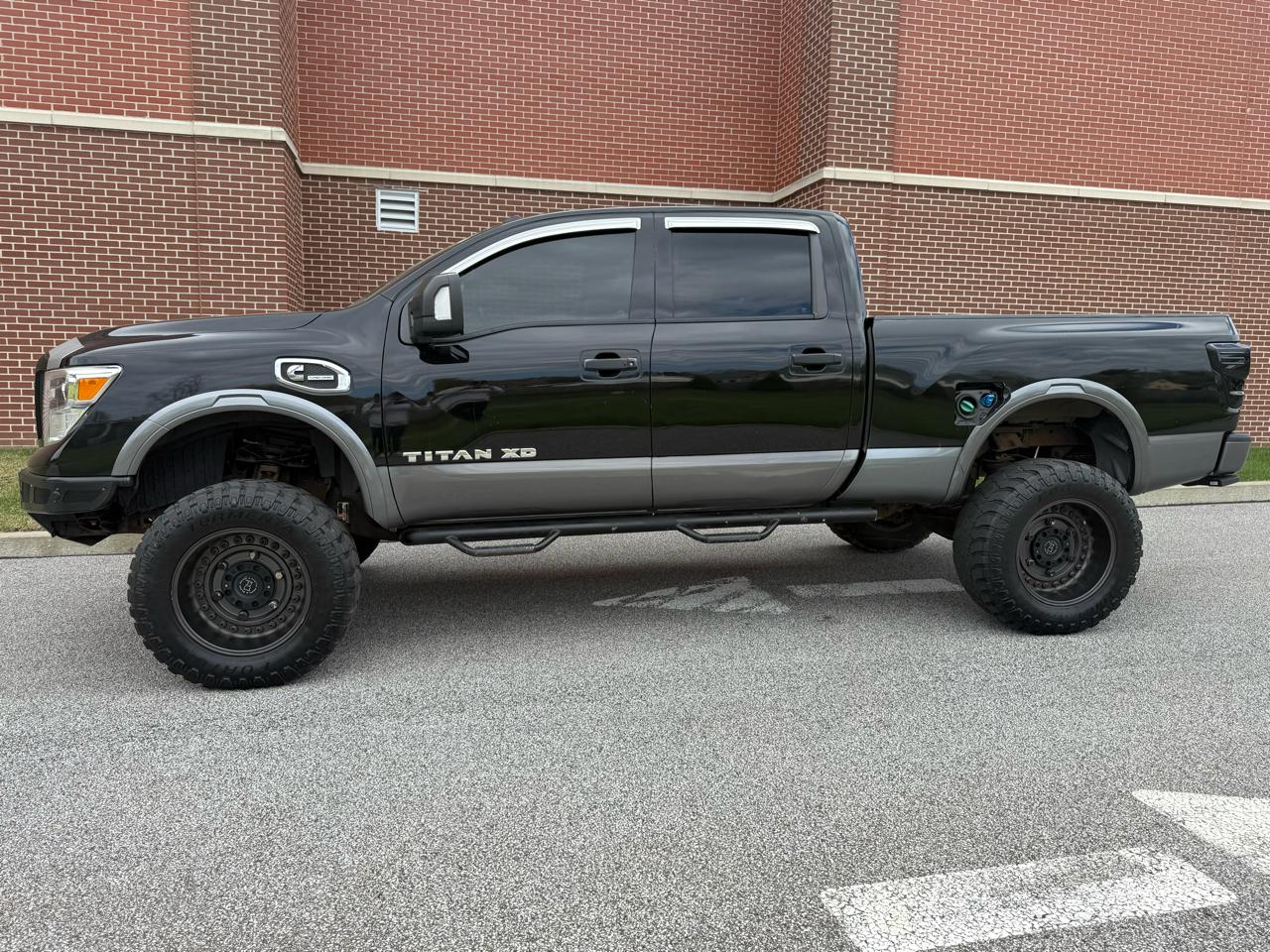 Nissan Titan XD  2017