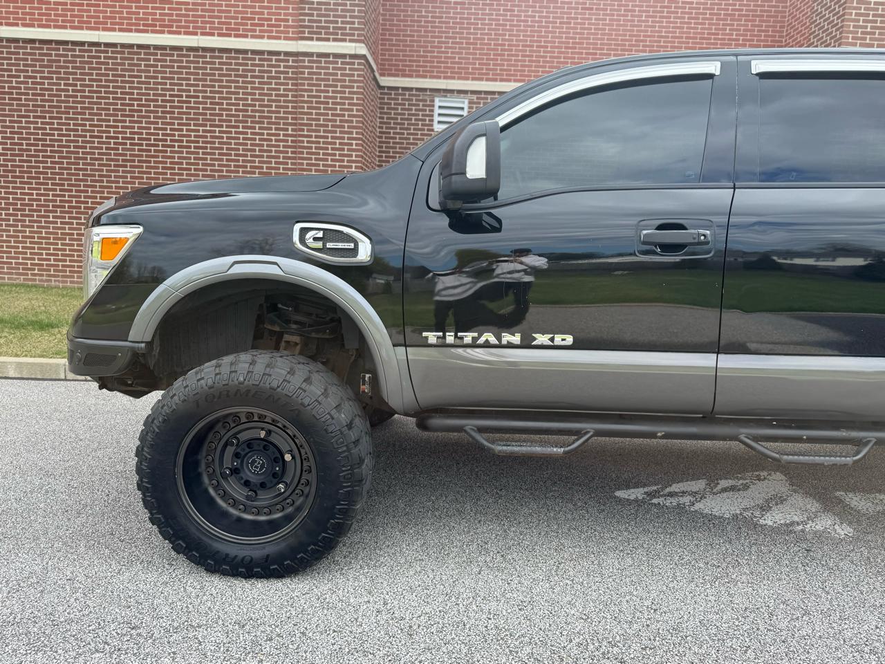 Nissan Titan XD  2017