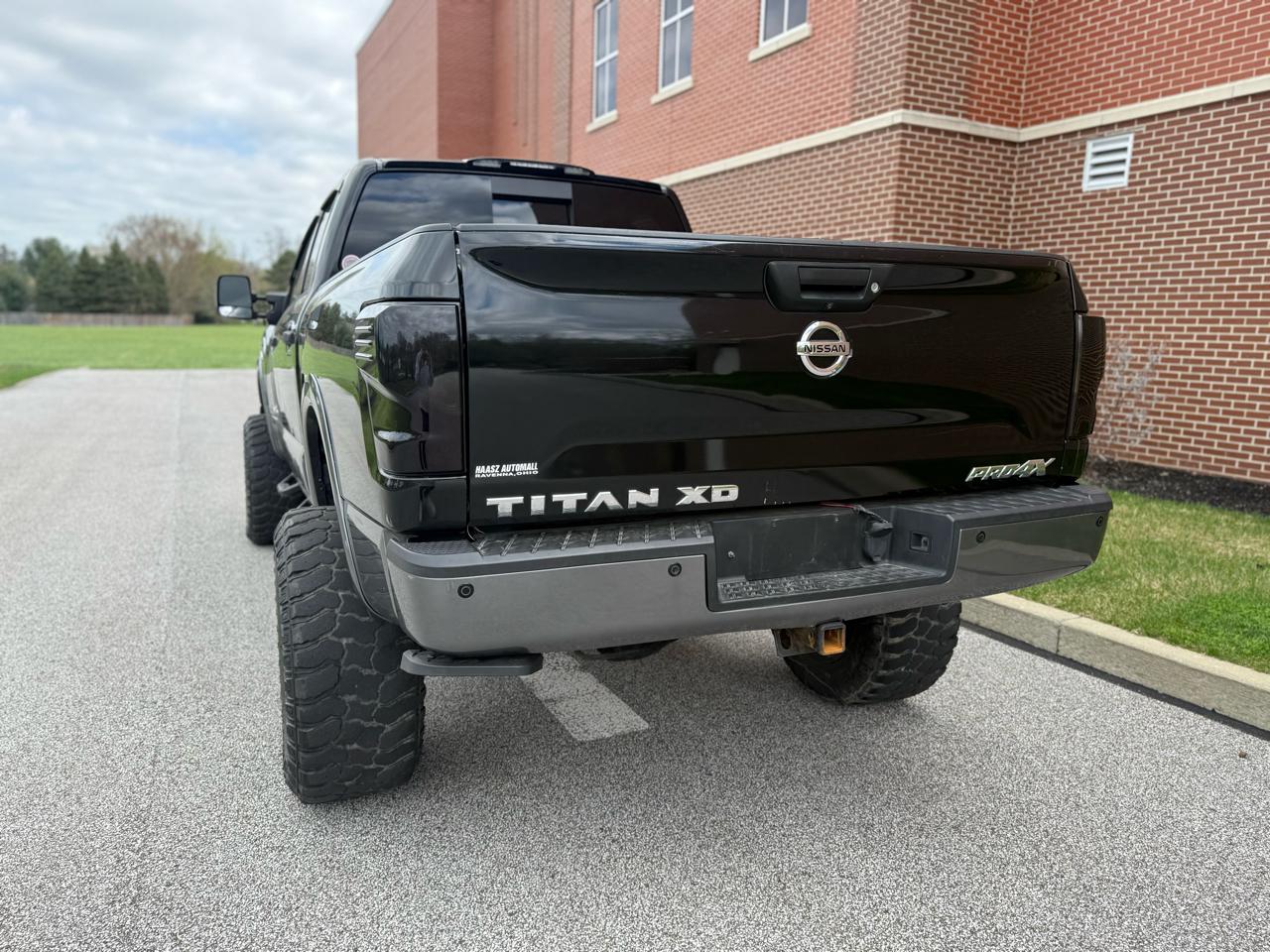 Nissan Titan XD  2017