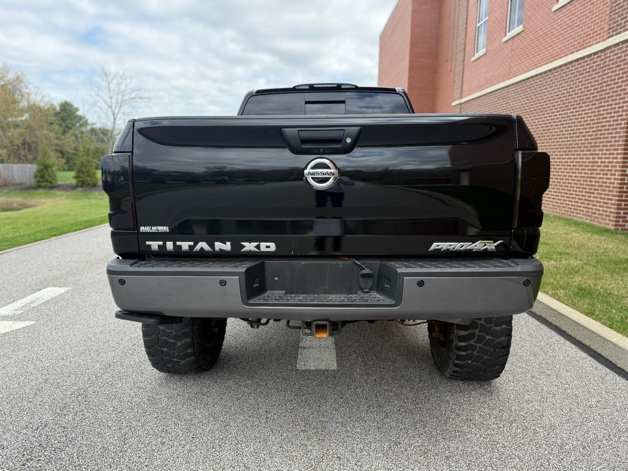 Nissan Titan XD  2017