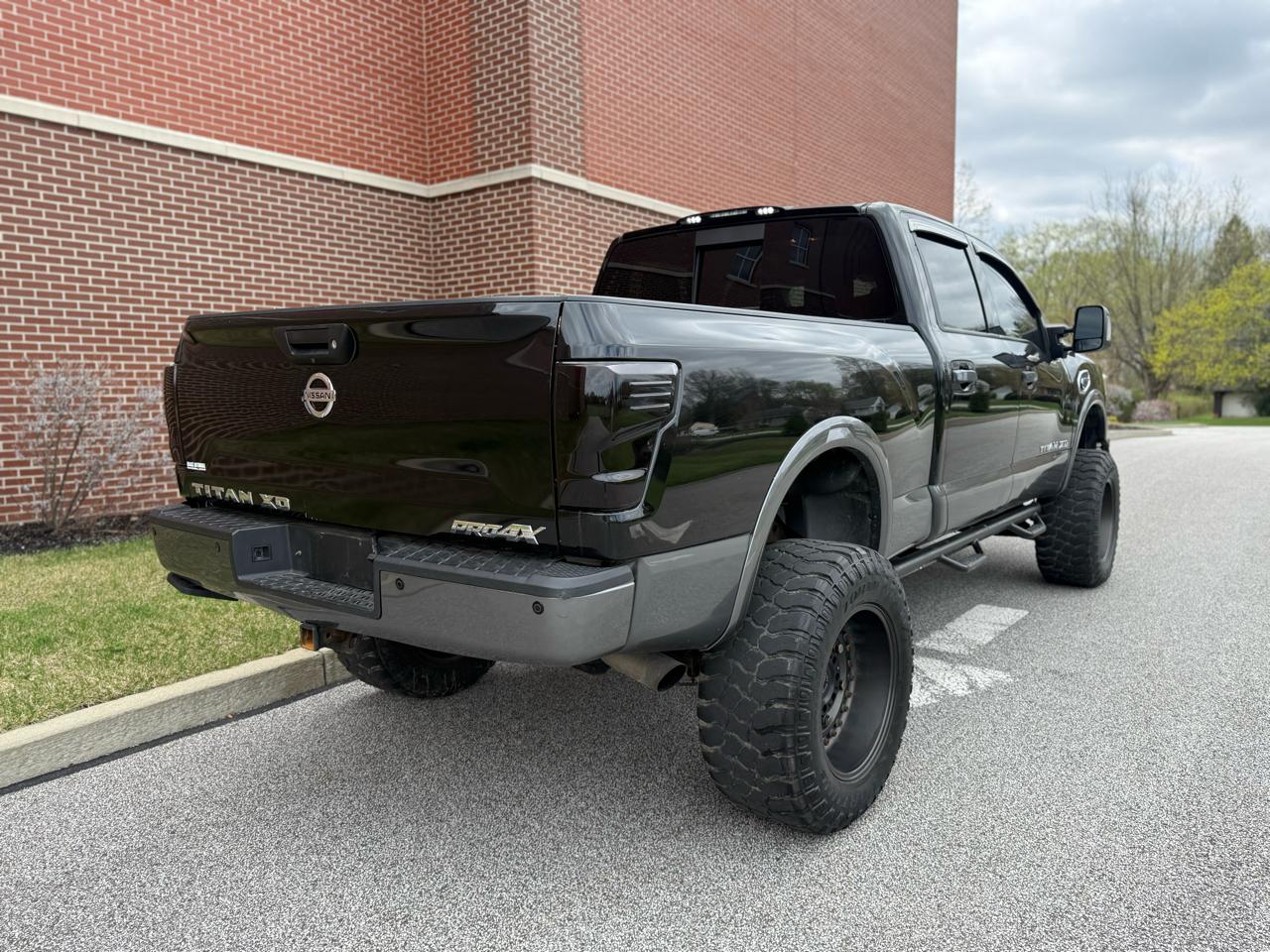 Nissan Titan XD  2017