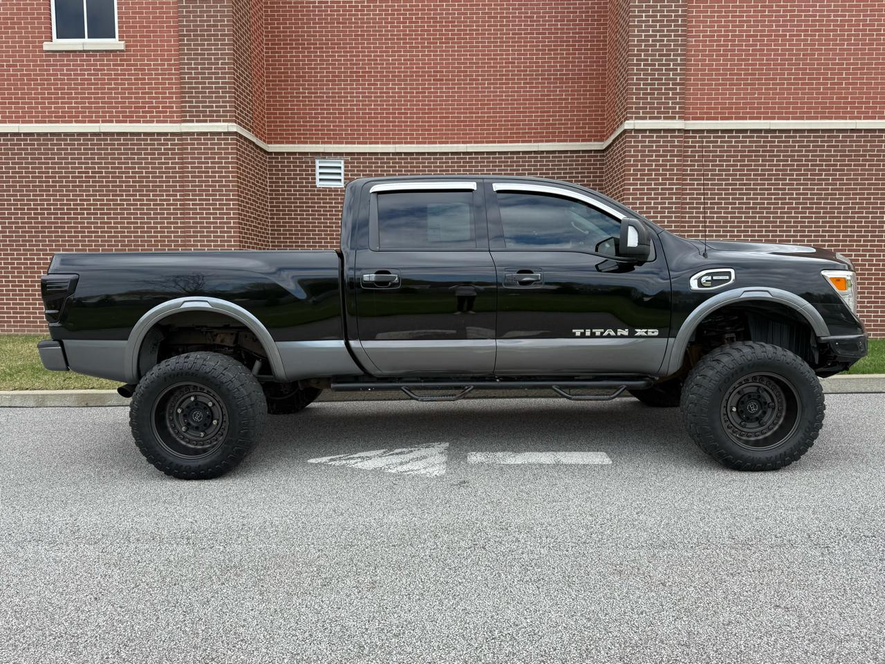 Nissan Titan XD  2017