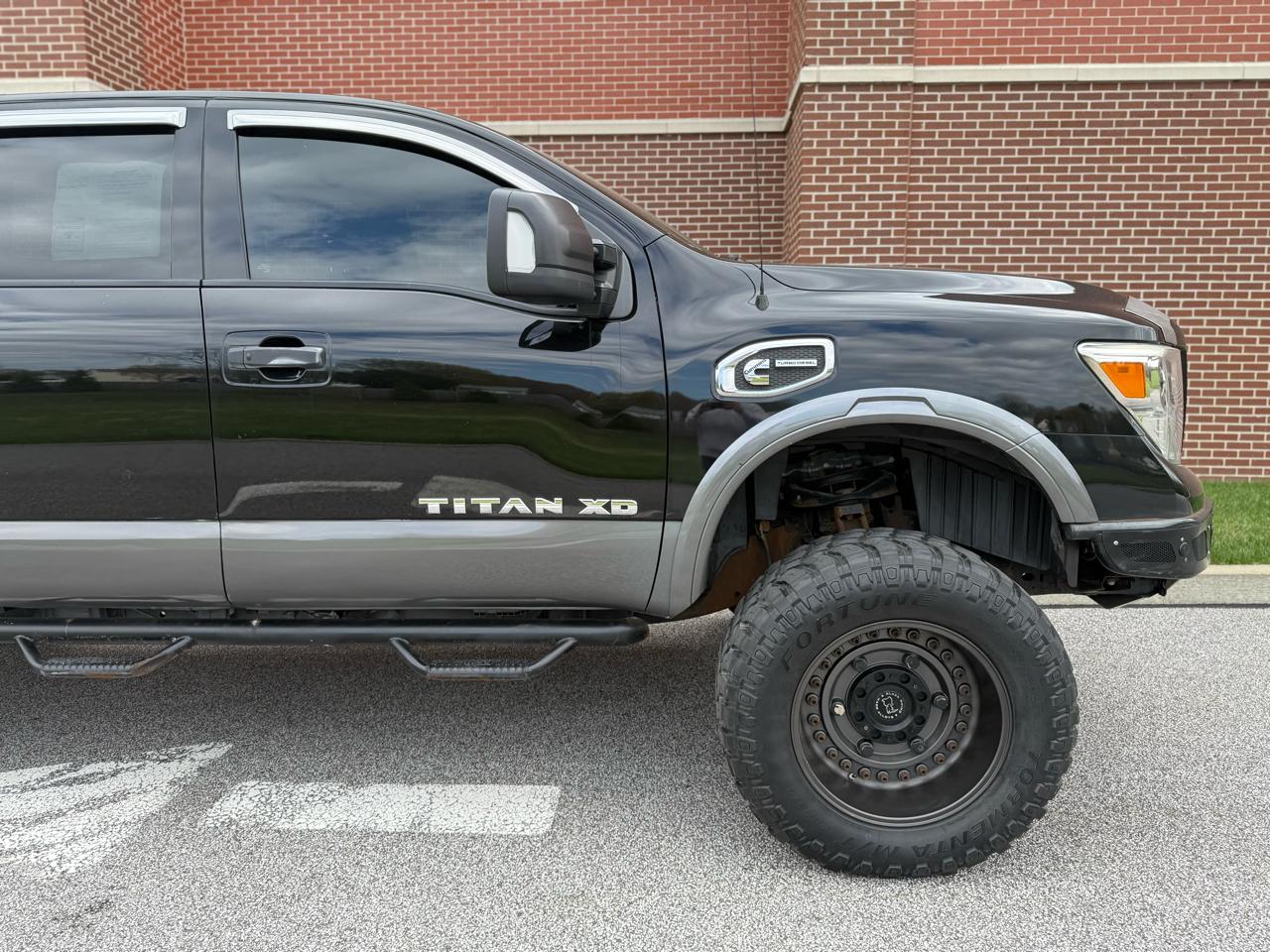 Nissan Titan XD  2017