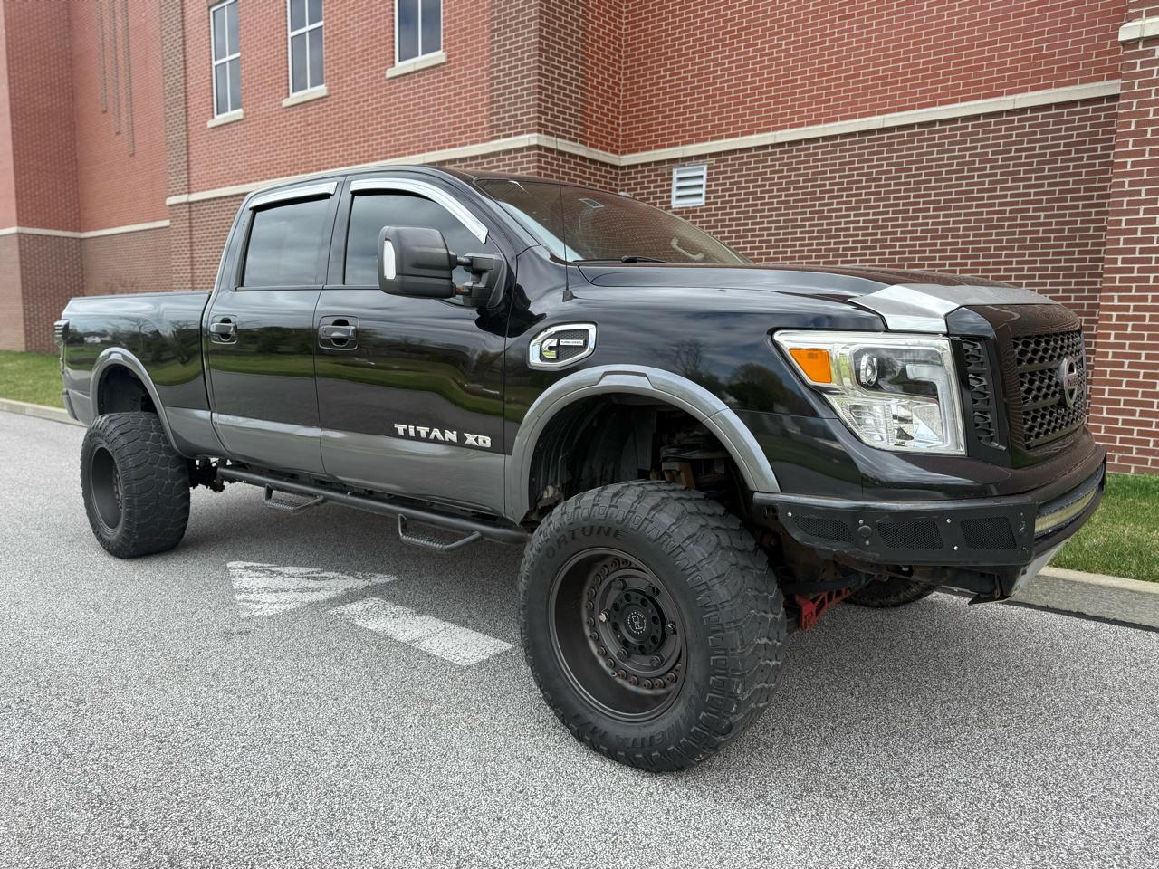 Nissan Titan XD  2017