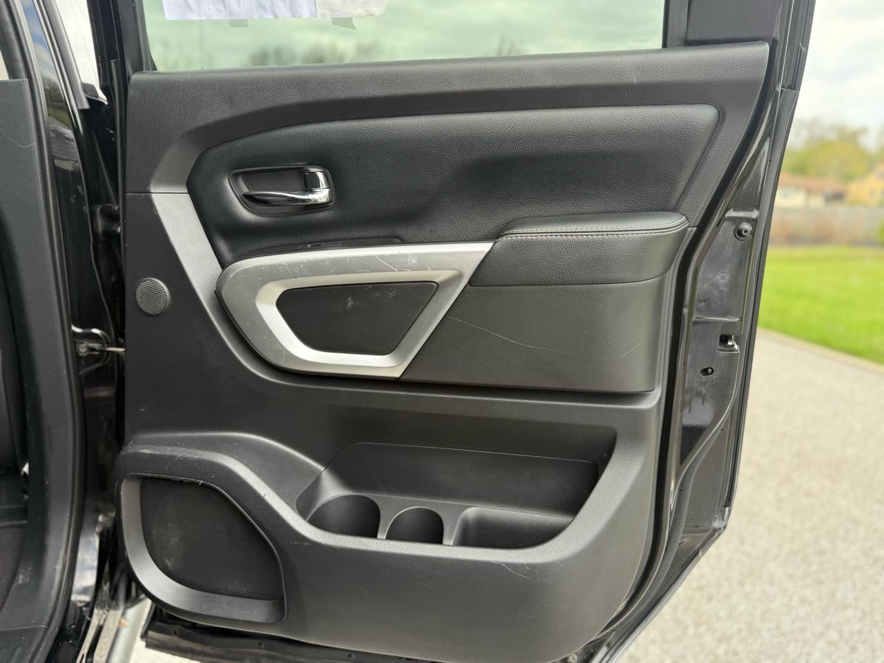 Nissan Titan XD  2017