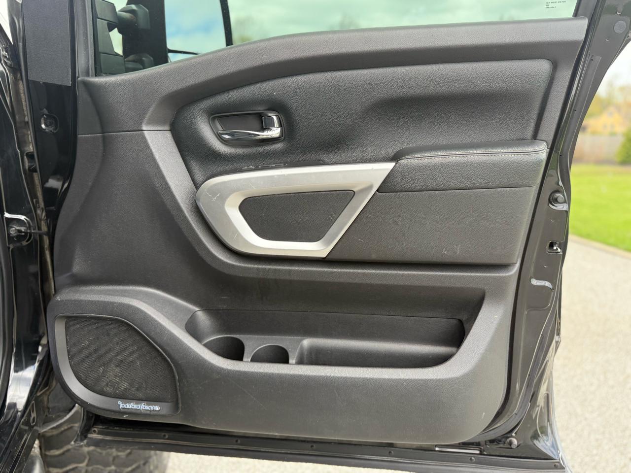 Nissan Titan XD  2017