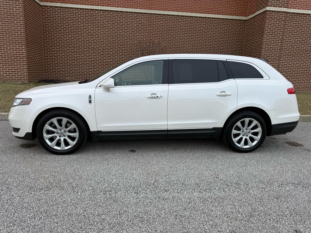 Lincoln MKT  2016