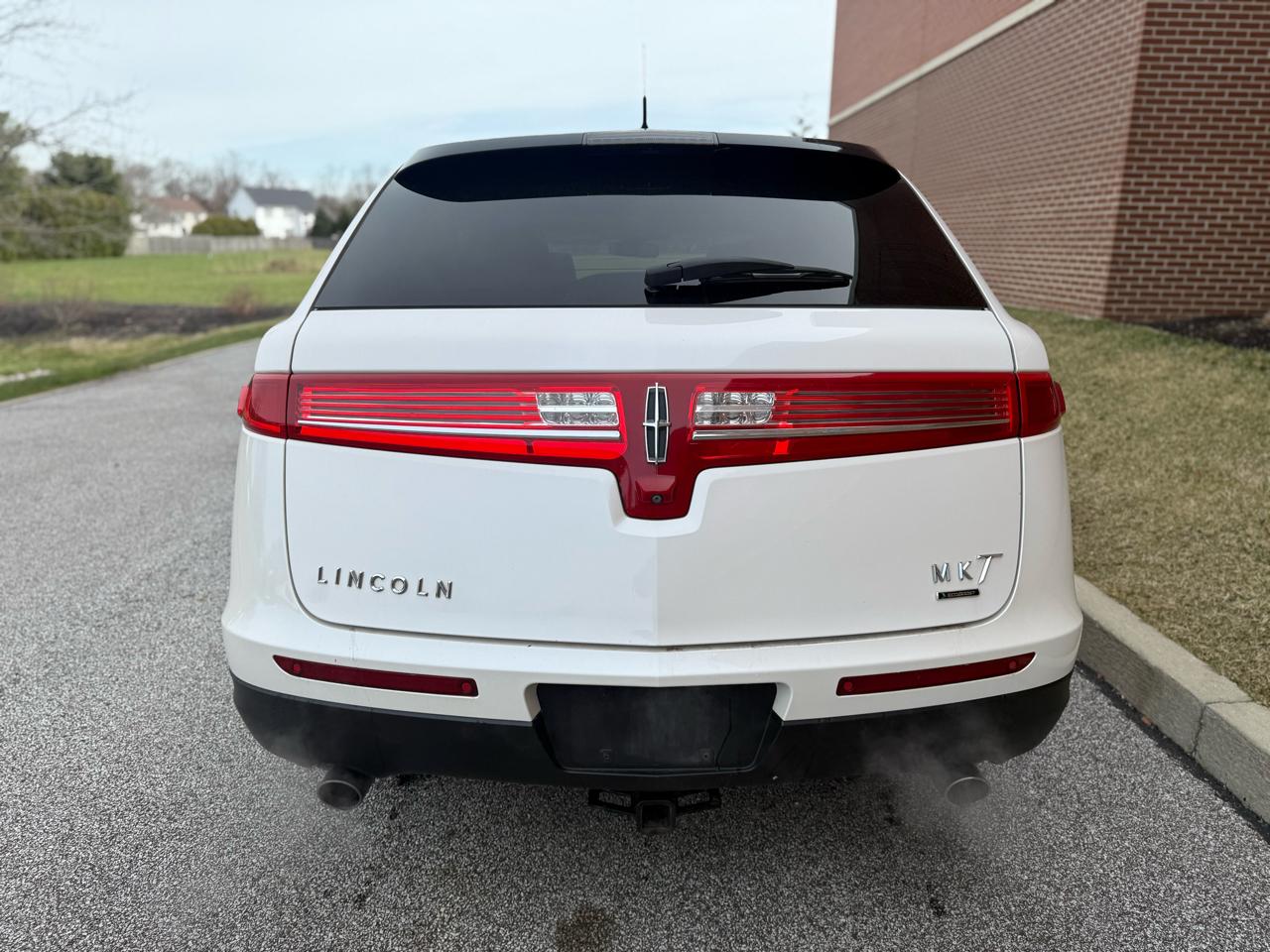 Lincoln MKT  2016