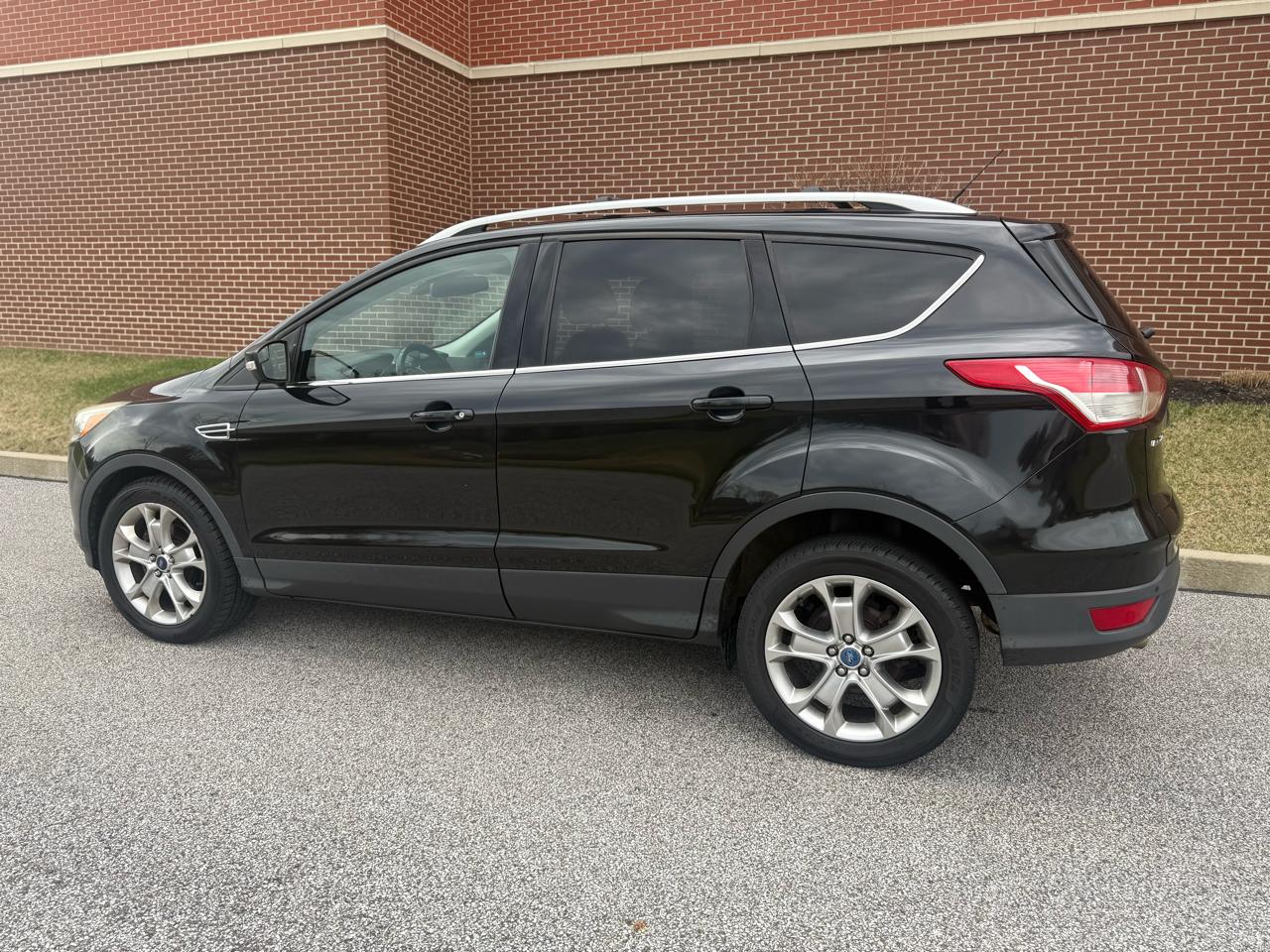 Ford Escape  2014
