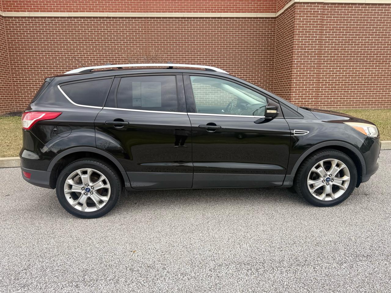 Ford Escape  2014