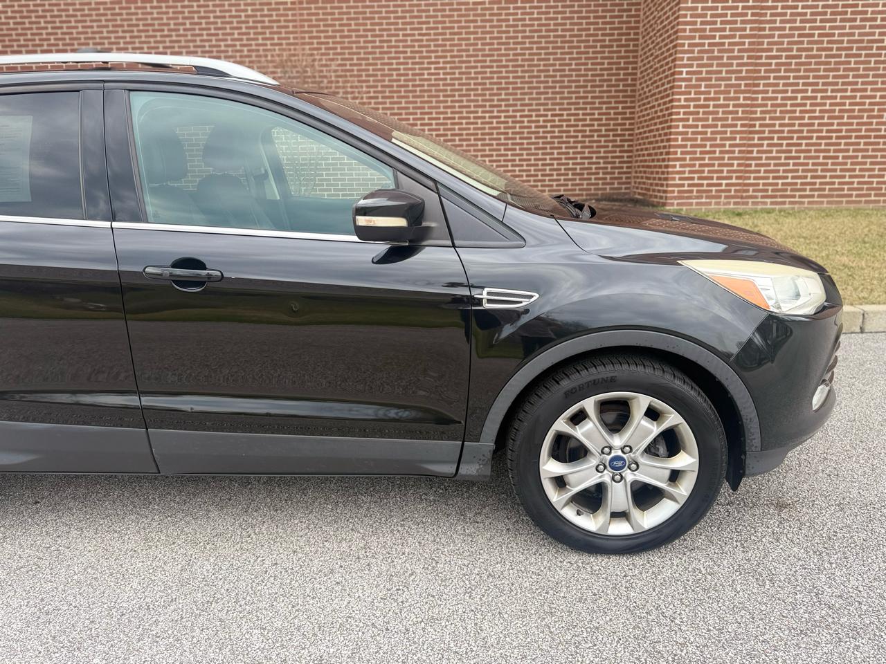 Ford Escape  2014