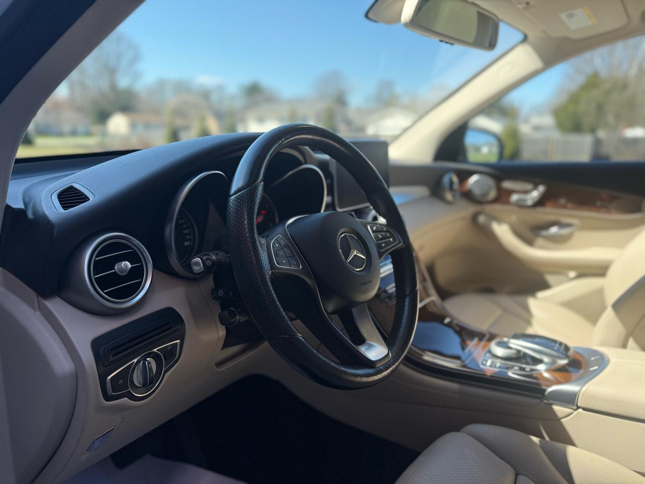 Mercedes-Benz GLC-Class  2017