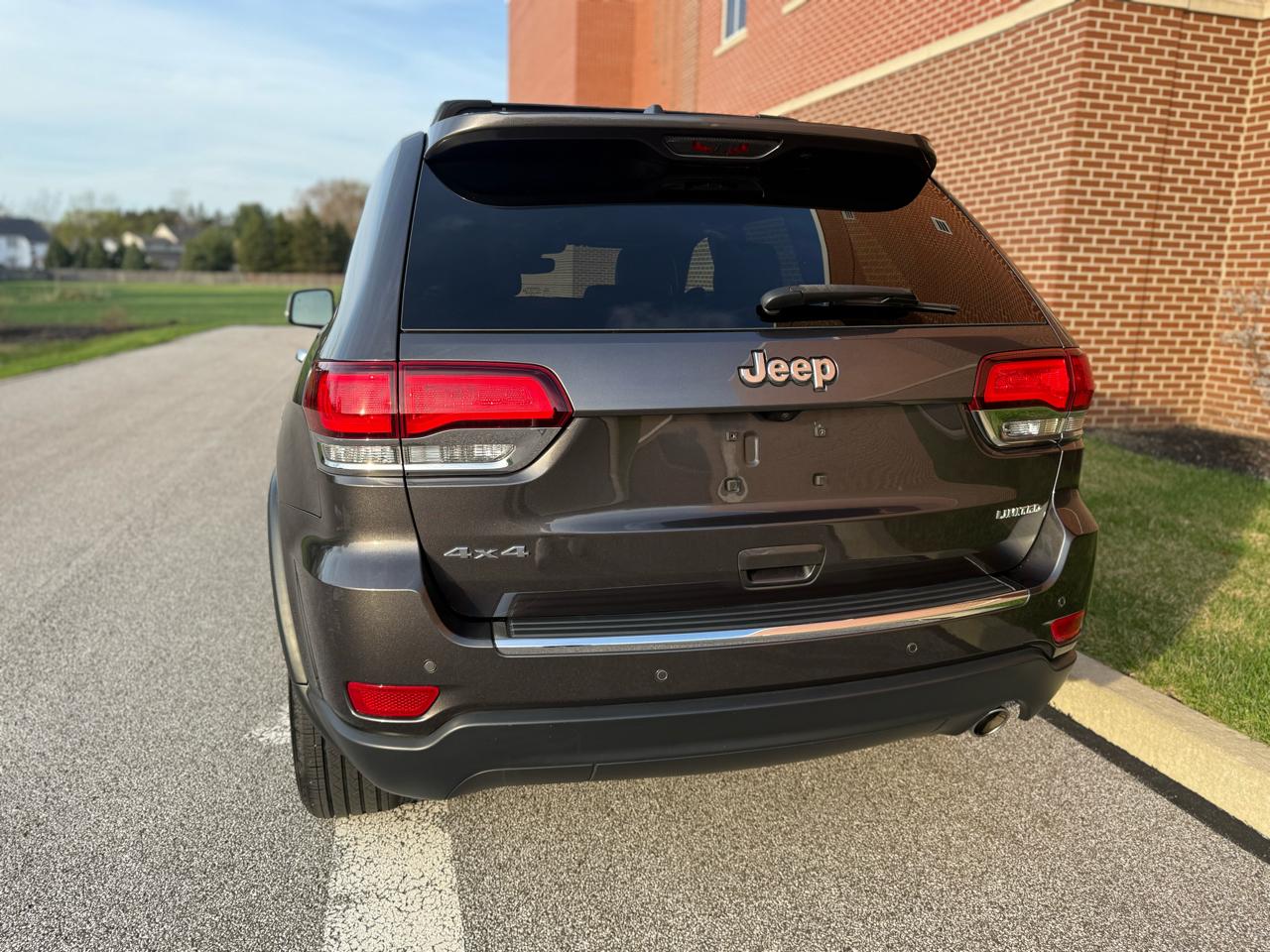 Jeep Grand Cherokee  2021
