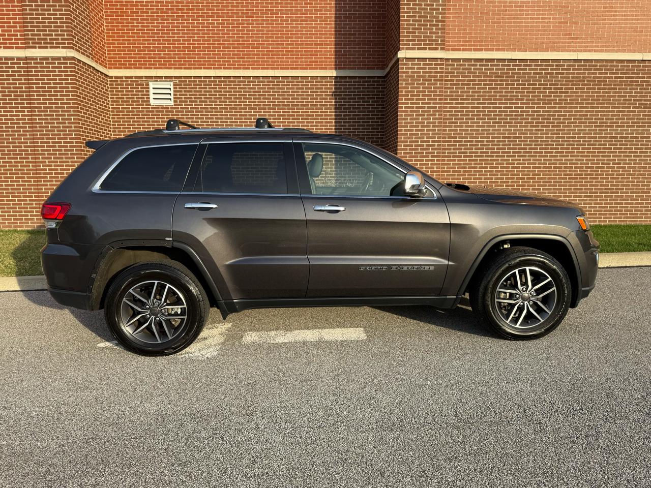 Jeep Grand Cherokee  2021