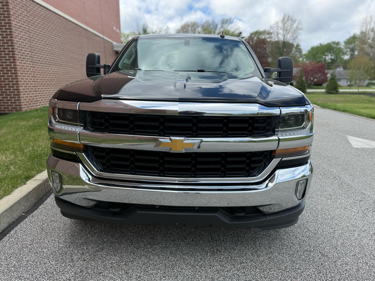 Chevrolet Silverado 1500 4WD Crew Cab 143.5" LT w/1LT 2017
