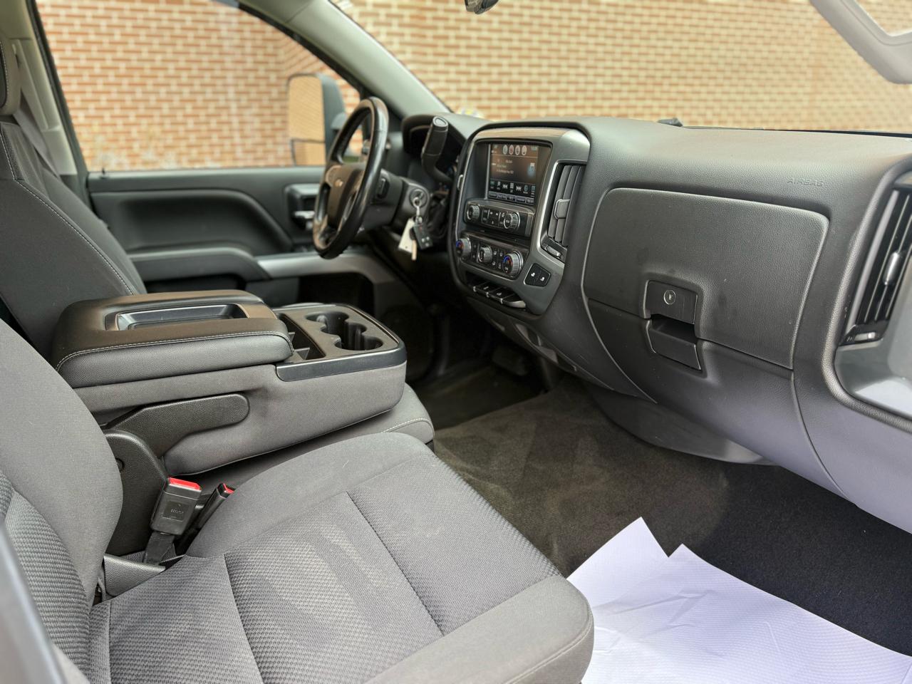 Chevrolet Silverado 1500 4WD Crew Cab 143.5" LT w/1LT 2017