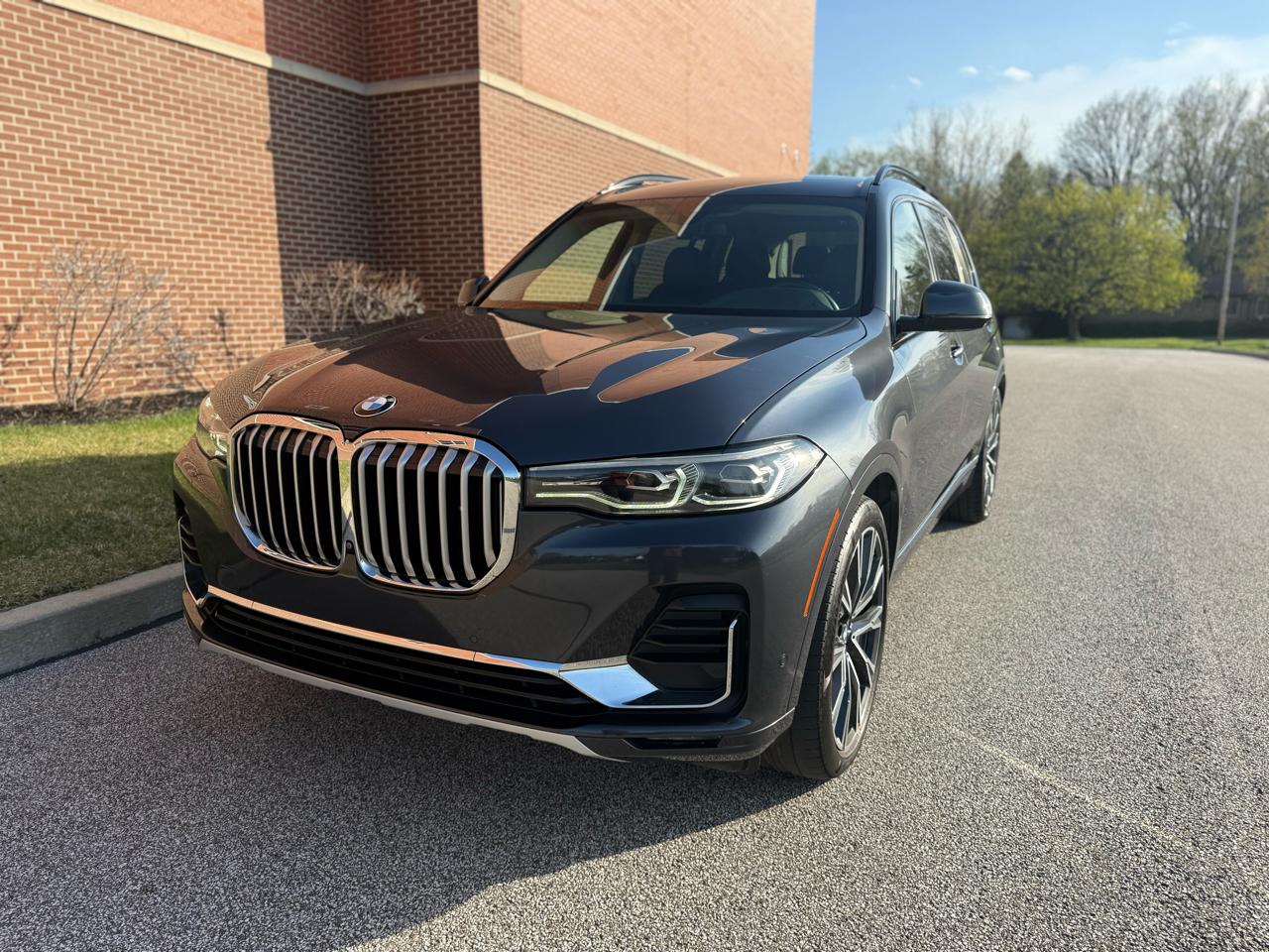 BMW X7  2021