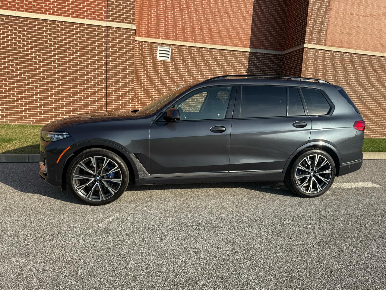 BMW X7  2021