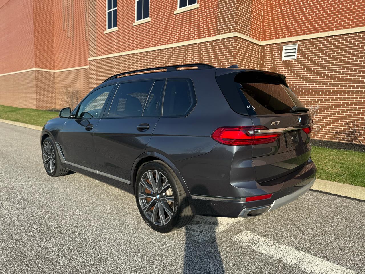 BMW X7  2021