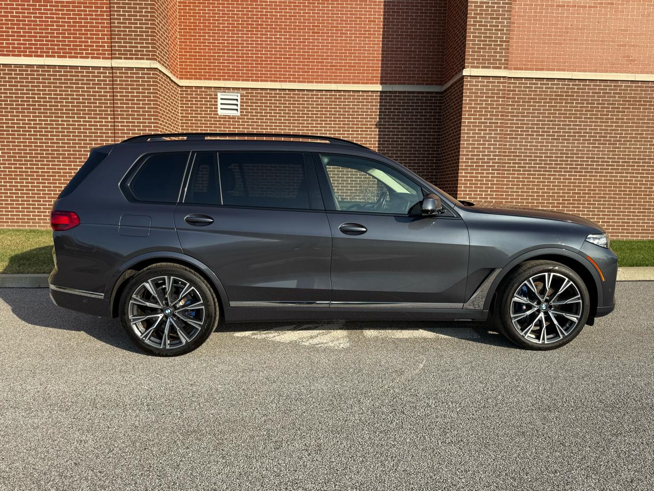 BMW X7  2021