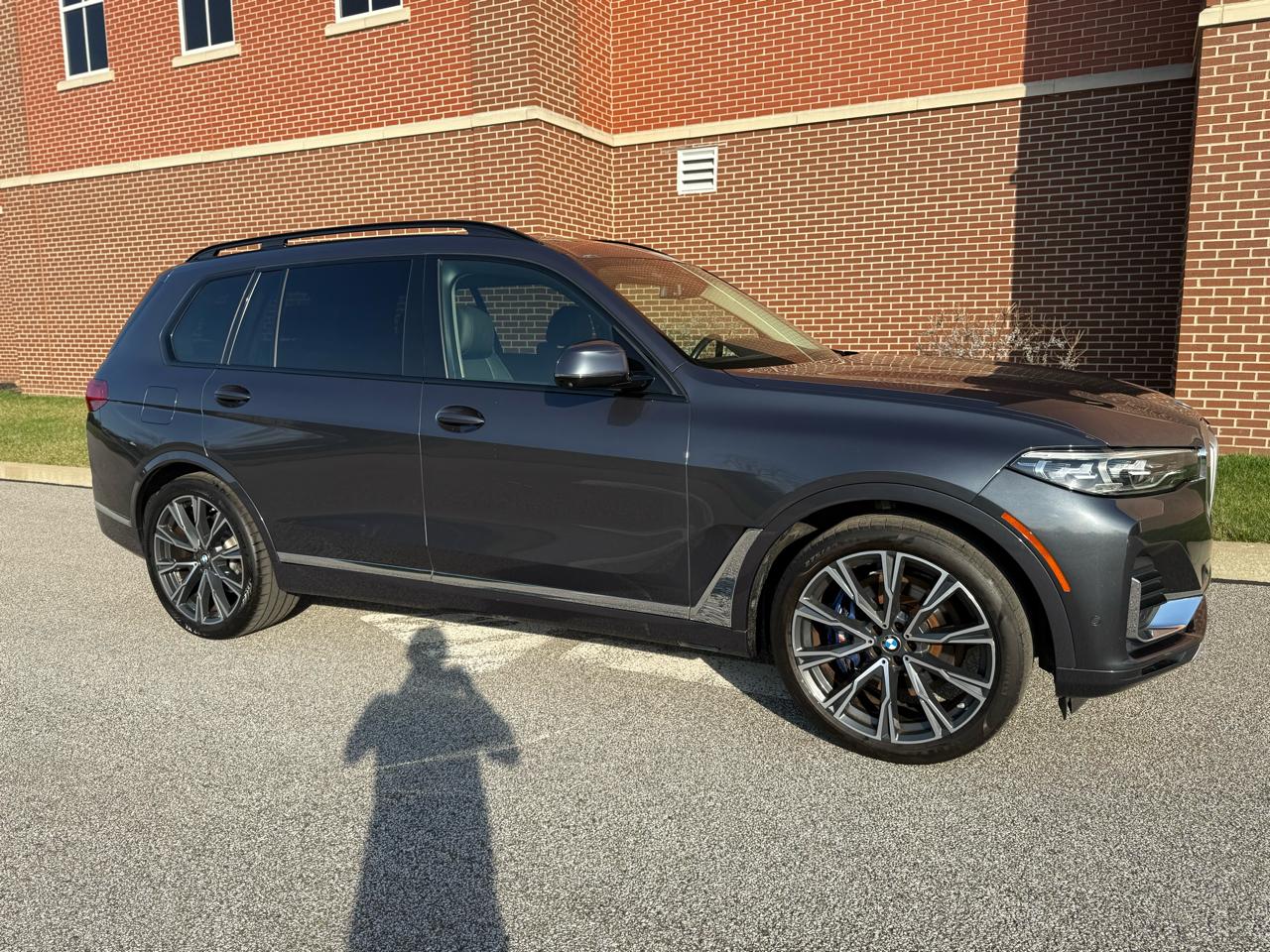 BMW X7  2021