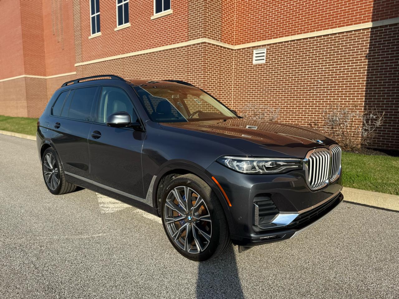 BMW X7  2021