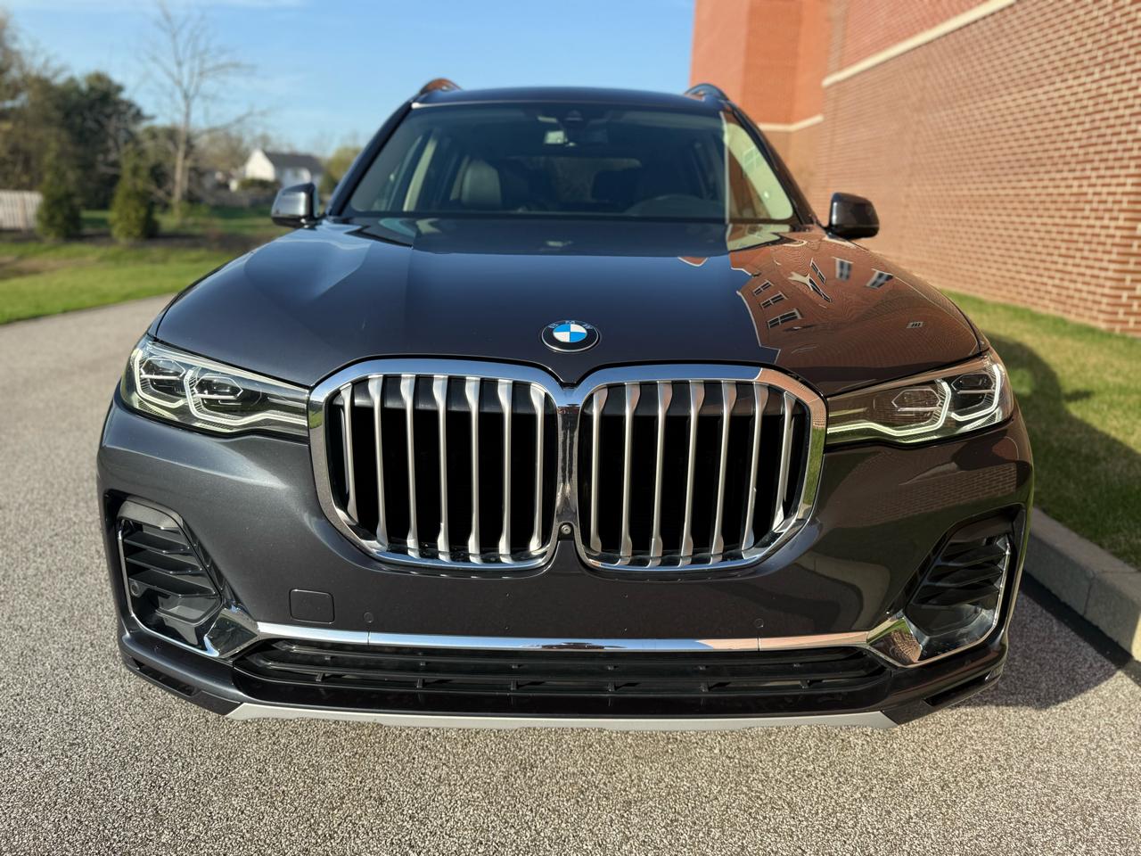 BMW X7  2021