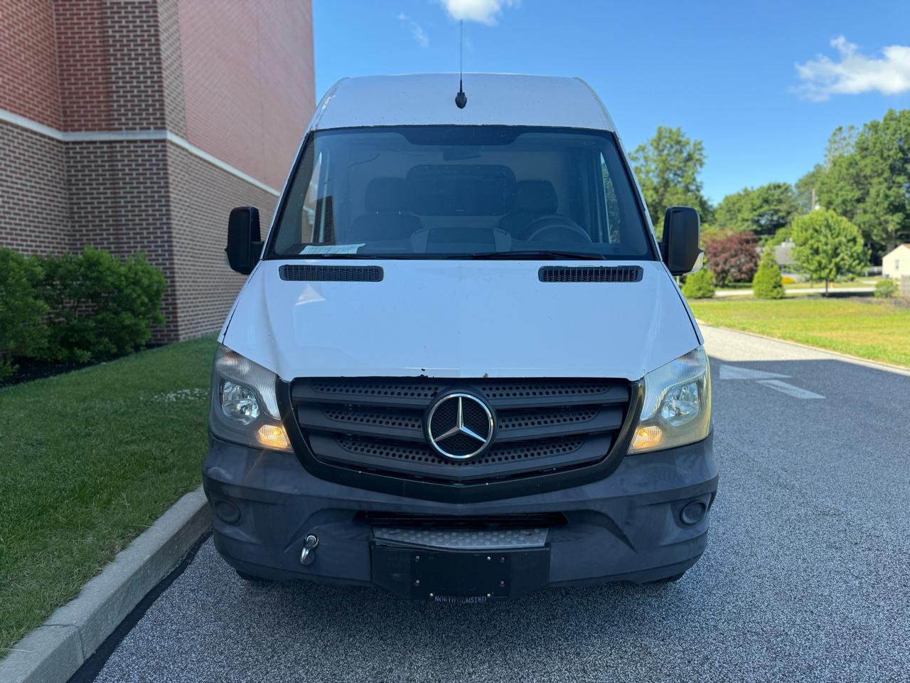 Mercedes-Benz Sprinter 2500 Standard Roof V6 144" RWD 2017