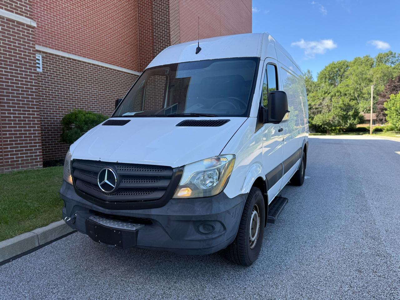 Mercedes-Benz Sprinter 2500 Standard Roof V6 144" RWD 2017