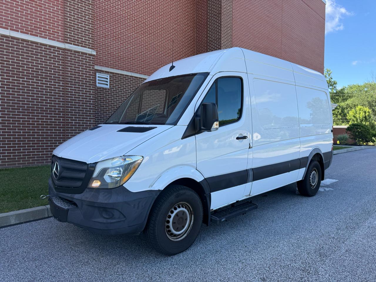 Mercedes-Benz Sprinter 2500 Standard Roof V6 144" RWD 2017