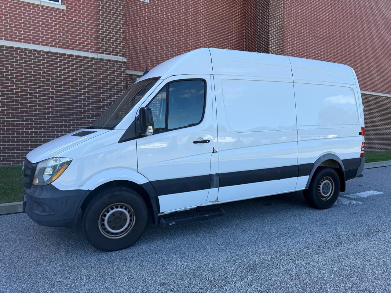 Mercedes-Benz Sprinter 2500 Standard Roof V6 144" RWD 2017