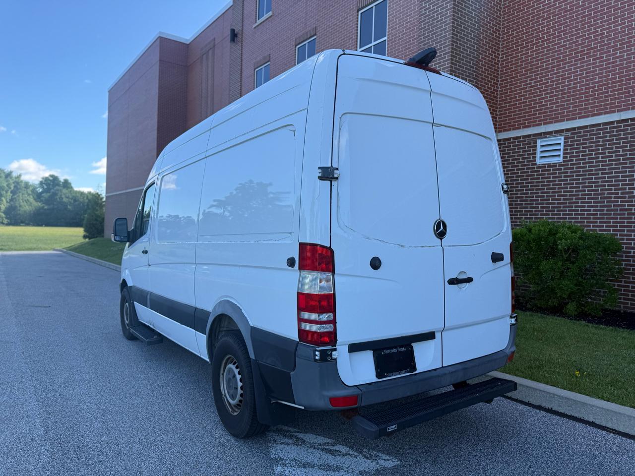 Mercedes-Benz Sprinter 2500 Standard Roof V6 144" RWD 2017
