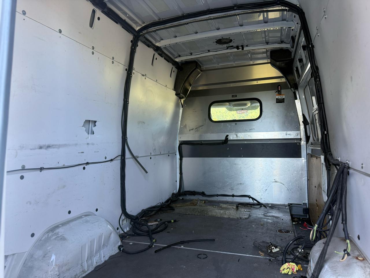 Mercedes-Benz Sprinter 2500 Standard Roof V6 144" RWD 2017