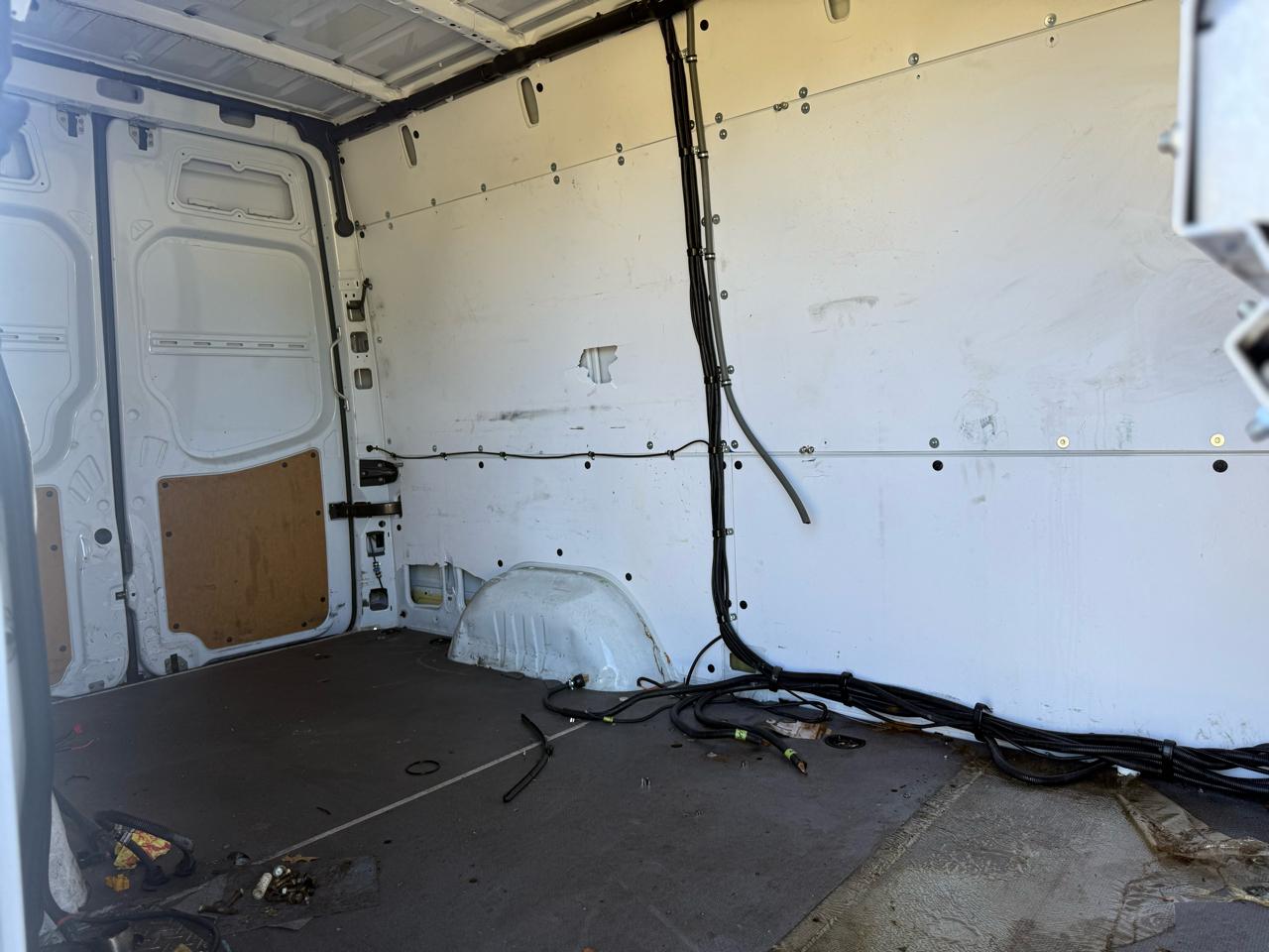 Mercedes-Benz Sprinter 2500 Standard Roof V6 144" RWD 2017
