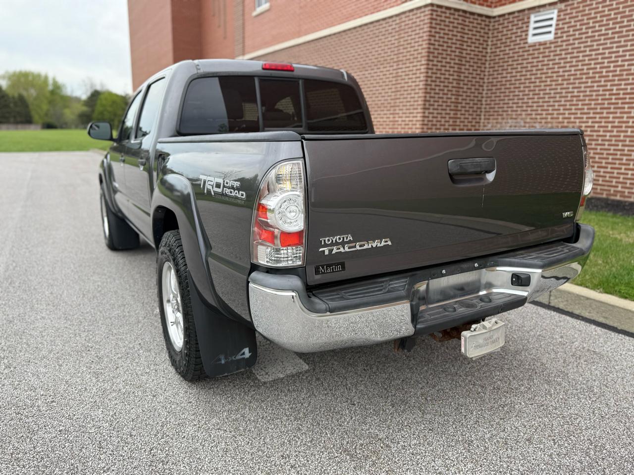 Toyota Tacoma  2013