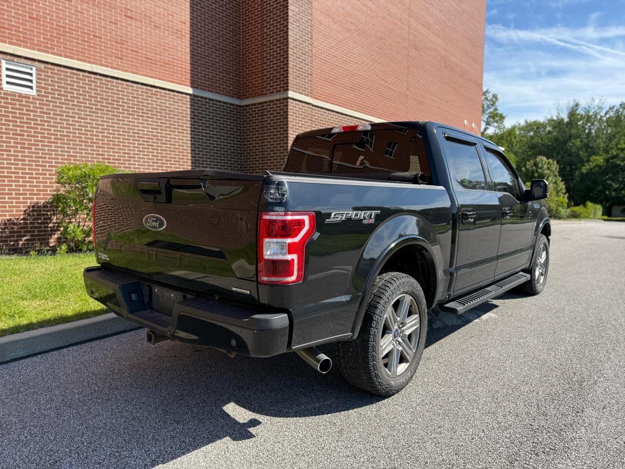 Ford F-150 XLT 4WD SuperCrew 5.5' Box 2018