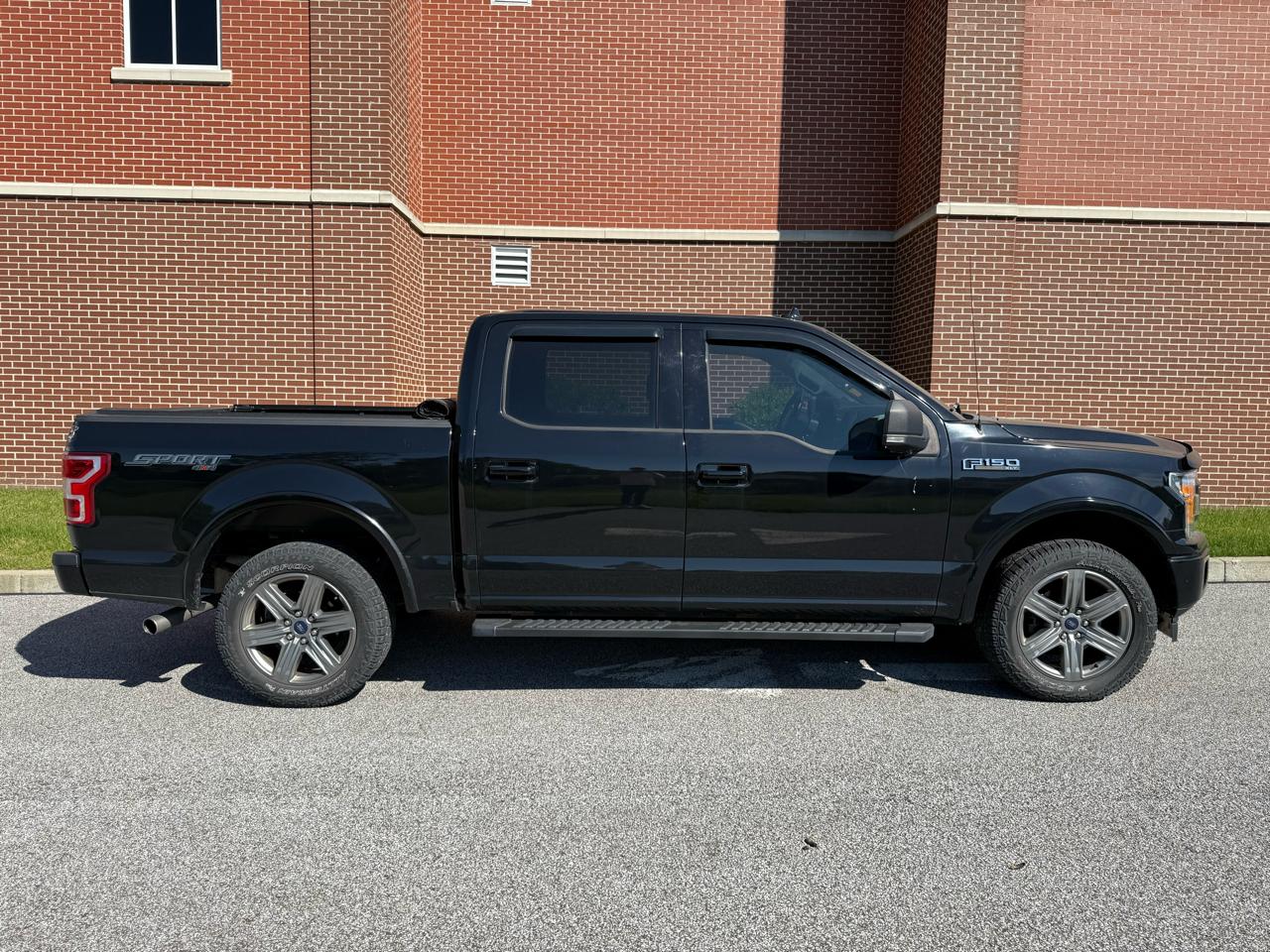 Ford F-150 XLT 4WD SuperCrew 5.5' Box 2018
