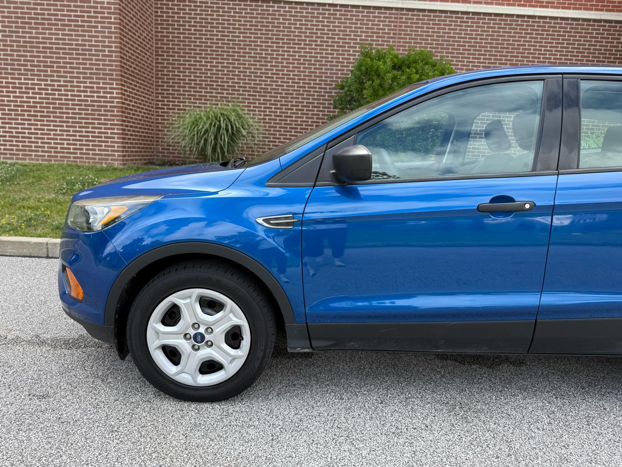 Ford Escape S FWD 2018