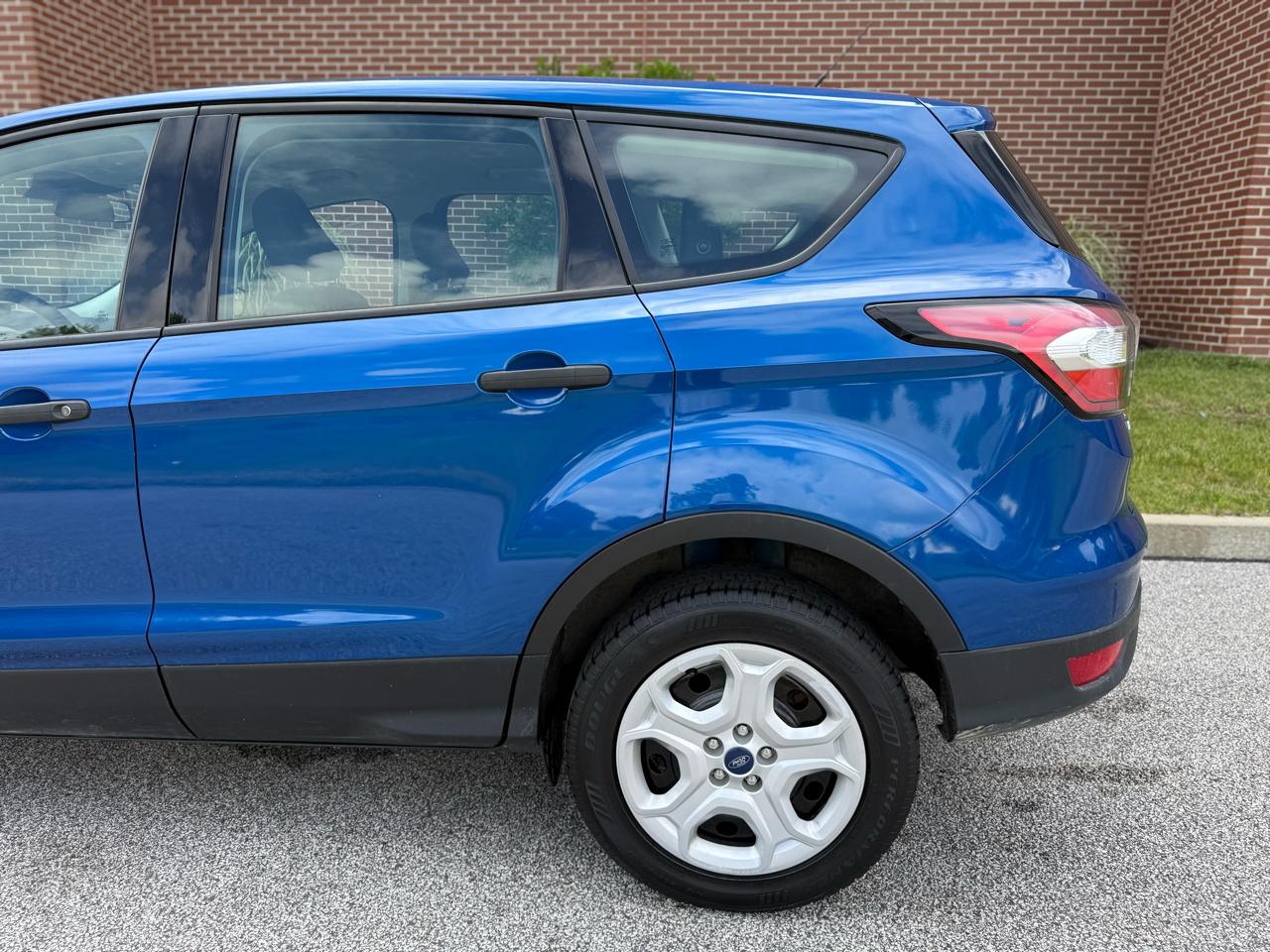 Ford Escape S FWD 2018