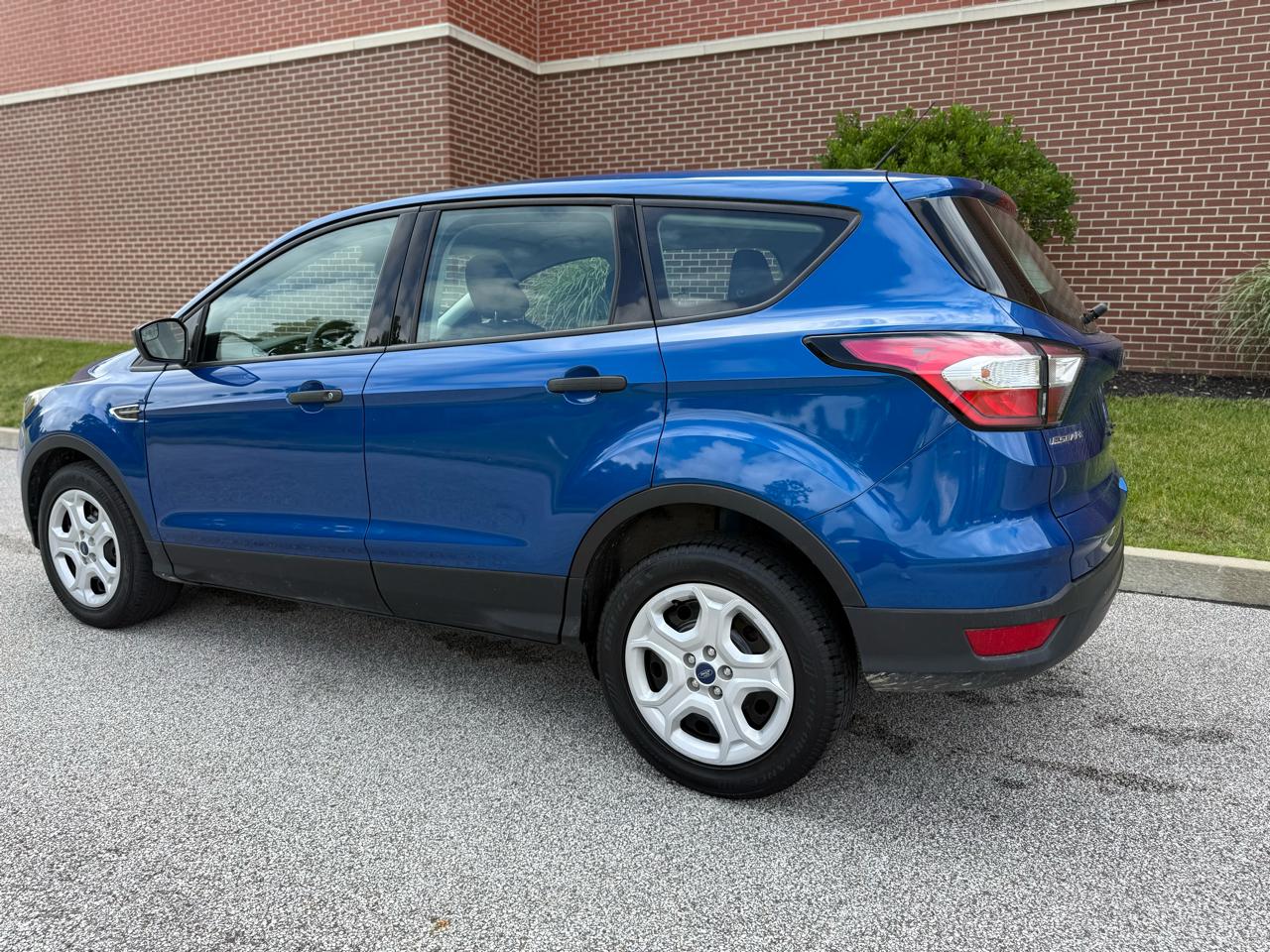 Ford Escape S FWD 2018