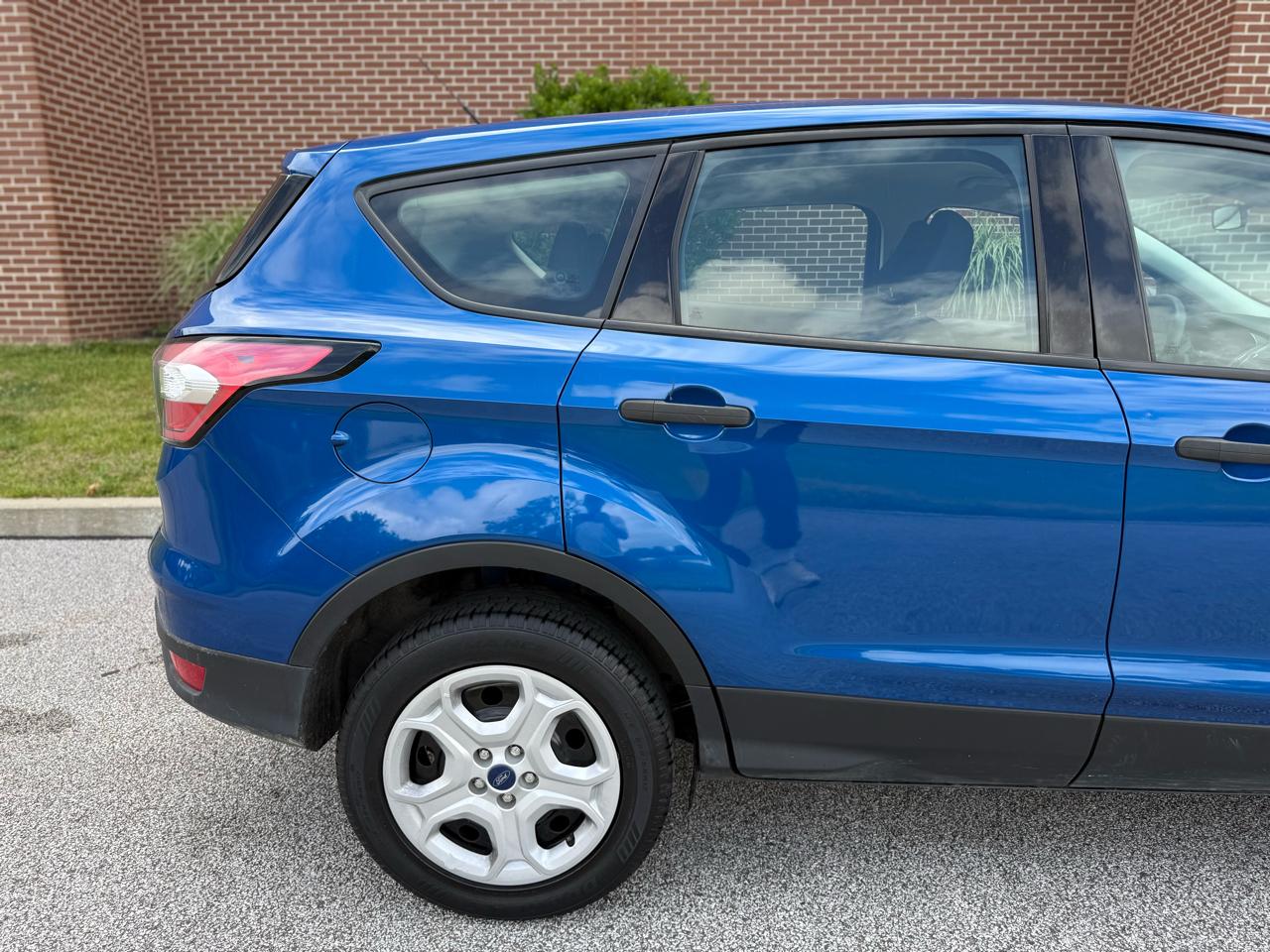 Ford Escape S FWD 2018