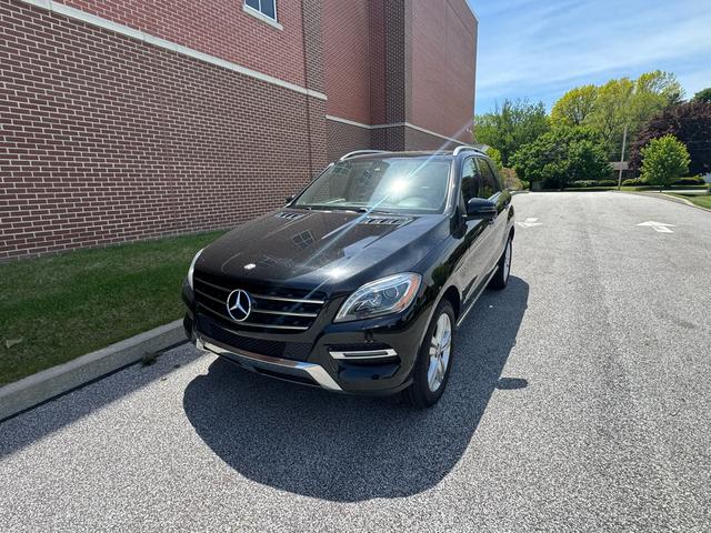 Black 2013 Mercedes-Benz M-Class ML 350 4MATIC SUV / Crossover All-Wheel Drive Automatic